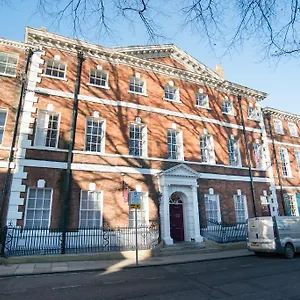 Safestay Micklegate Хостел